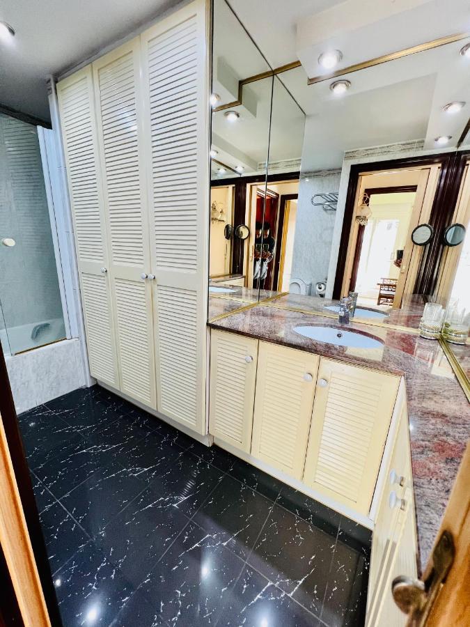 Your Second Home In Barcelona With Private Room And Private Bathroom Close To Montjuic, Pl Espana, La Rambla, Ferry Port Extérieur photo